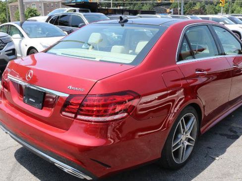 Used 2016 Mercedes-Benz E 350 4MATIC Sedan w/ Premium Package image 7