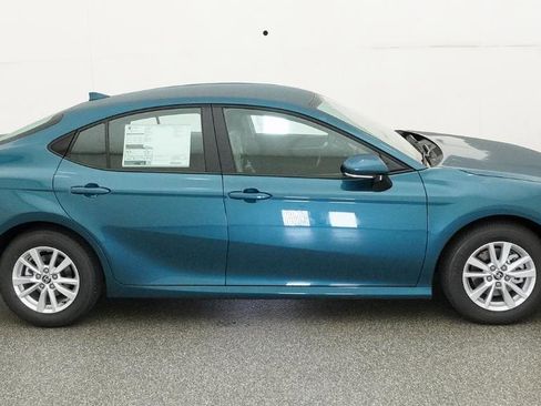 New 2026 Toyota Camry LE FWD image 22