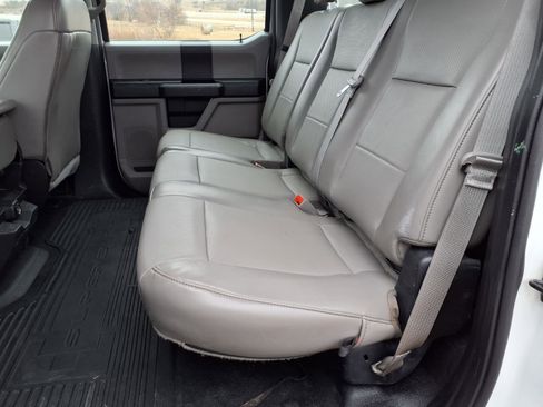 Used 2019 Ford F250 XL w/ Power Equipment Group image 10