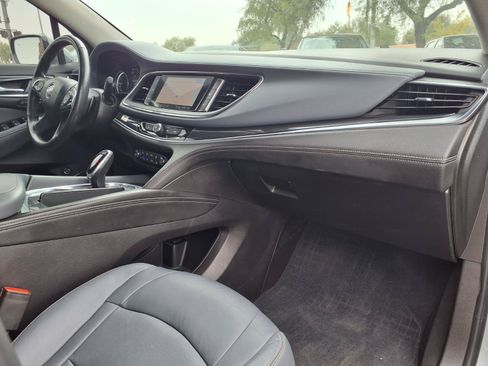 Used 2021 Buick Enclave Premium w/ Sun and Sites Package AWD/4WD image 11