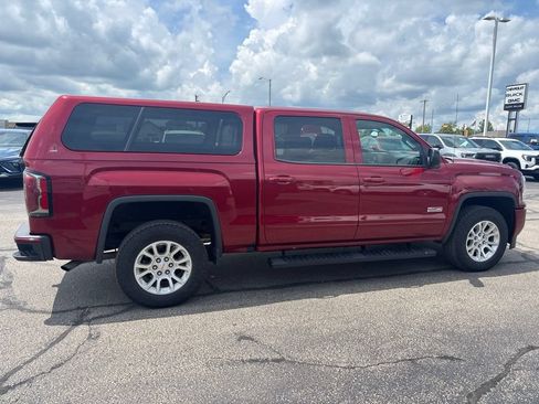 Used 2018 GMC Sierra 1500 SLT w/ All Terrain Package AWD/4WD image 3
