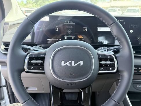 New 2026 Kia Carnival EX FWD image 12