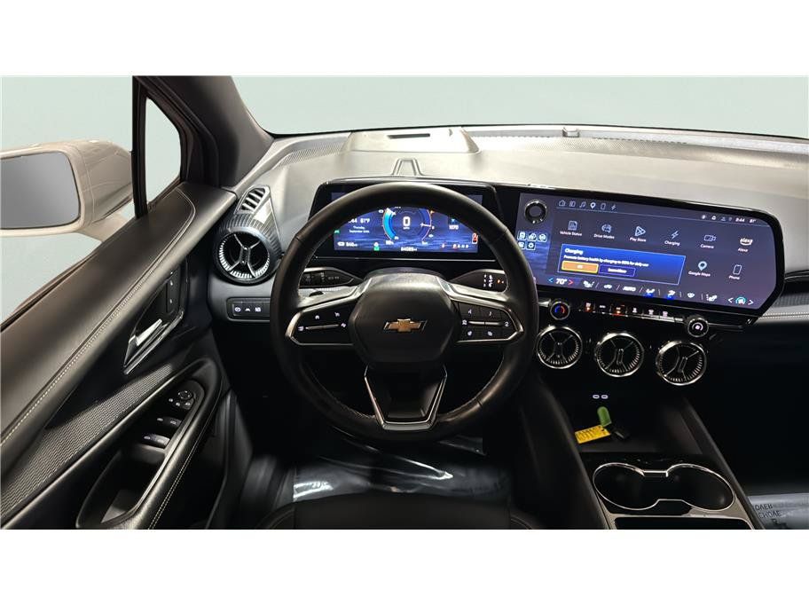 Used 2024 Chevrolet Blazer EV LT AWD/4WD image 29