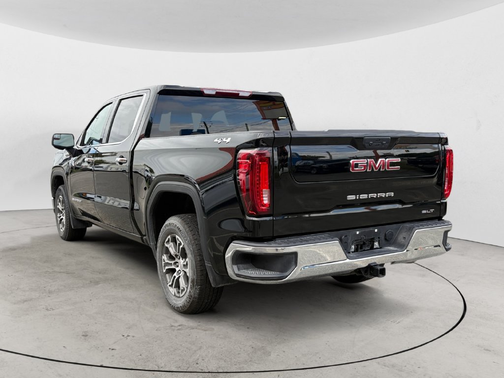 Used 2025 GMC Sierra 1500 SLT AWD/4WD image 5