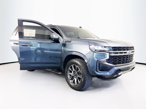 Used 2021 Chevrolet Tahoe Z71 w/ Luxury Package AWD/4WD image 42