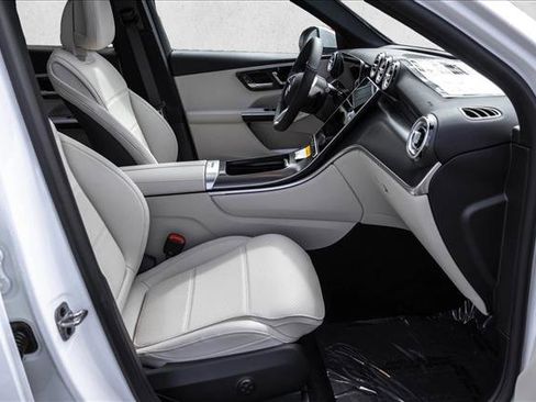 New 2026 Mercedes-Benz GLC 300 4MATIC image 24