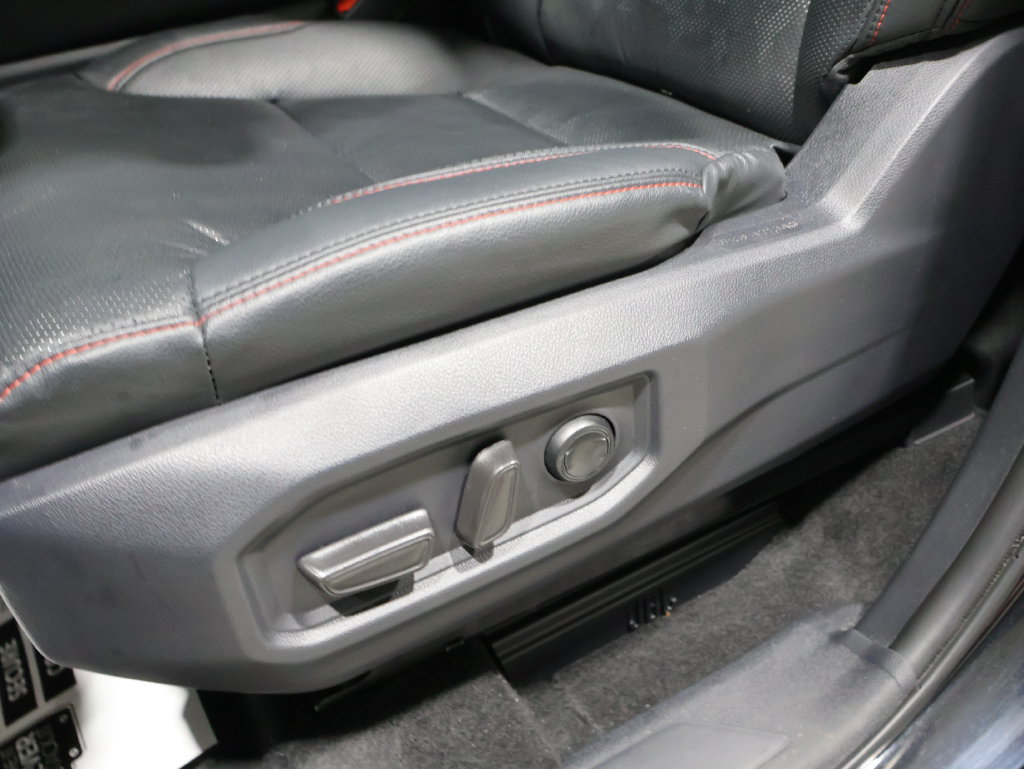 Used 2025 Toyota Sequoia TRD Pro AWD/4WD image 12