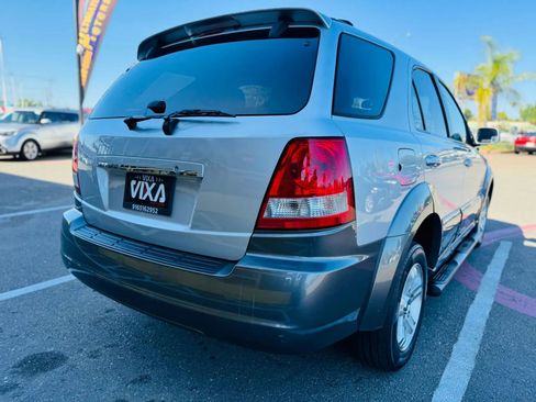 Used 2005 Kia Sorento EX RWD image 5