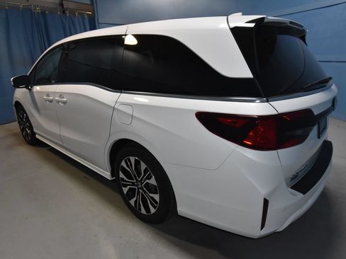 Used 2026 Honda Odyssey Elite image 31