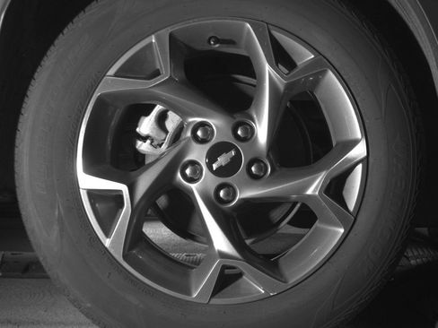 Used 2025 Chevrolet Trax LT FWD image 15
