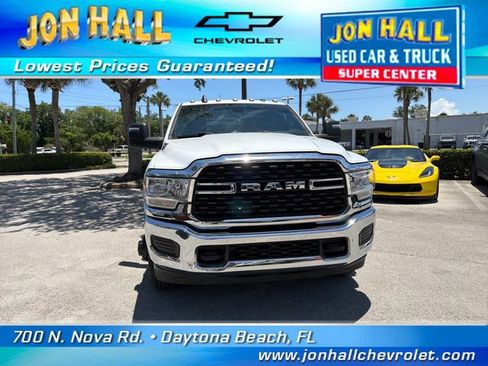 Used 2023 RAM 3500 SLT w/ Quick Order Package 2YG SLT AWD/4WD image 13