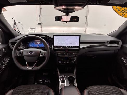 Certified 2025 Ford Escape ST-Line Elite w/ Tech Pack #2 image 2