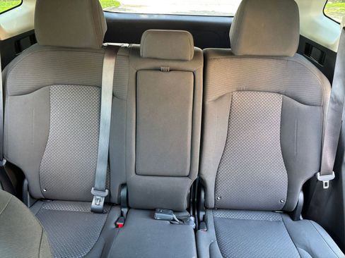 Used 2025 Kia Sportage LX FWD image 33