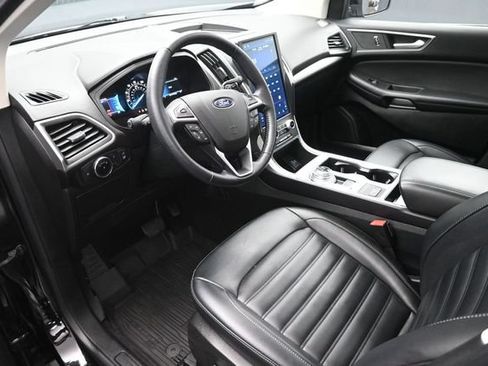 Certified 2023 Ford Edge SEL w/ Convenience Package AWD/4WD image 9