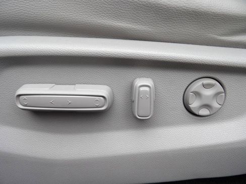 Used 2023 Honda Odyssey EX-L image 13