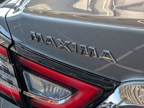 Used 2023 Nissan Maxima SV w/ Floor Mat Group FWD image 31