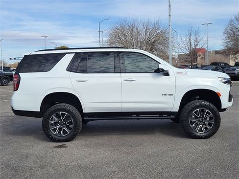 Used 2023 Chevrolet Tahoe Z71 w/ Luxury Package image 2