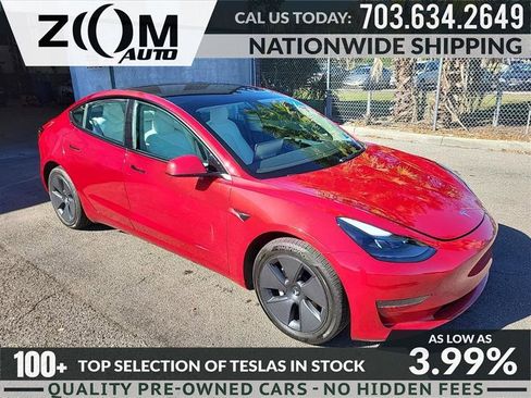 Used 2023 Tesla Model 3 Standard Range RWD image 1