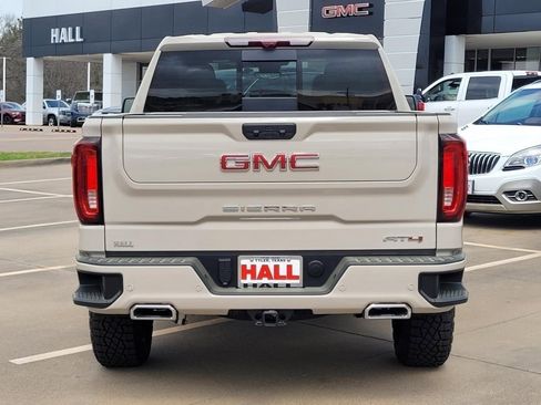 New 2026 GMC Sierra 1500 AT4 w/ AT4 Premium Package AWD/4WD image 4