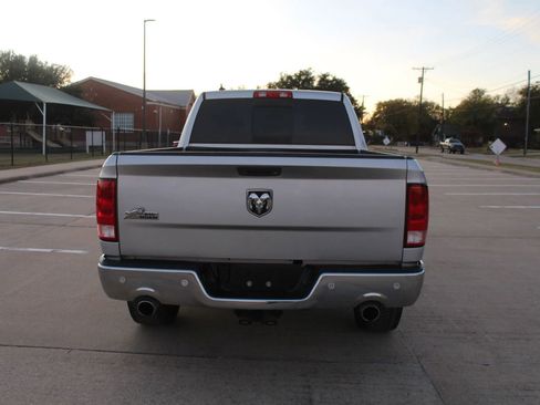 Used 2018 RAM 1500 Big Horn AWD/4WD image 10