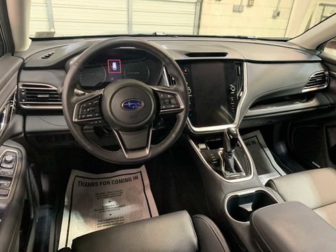 Used 2025 Subaru Outback Limited image 4