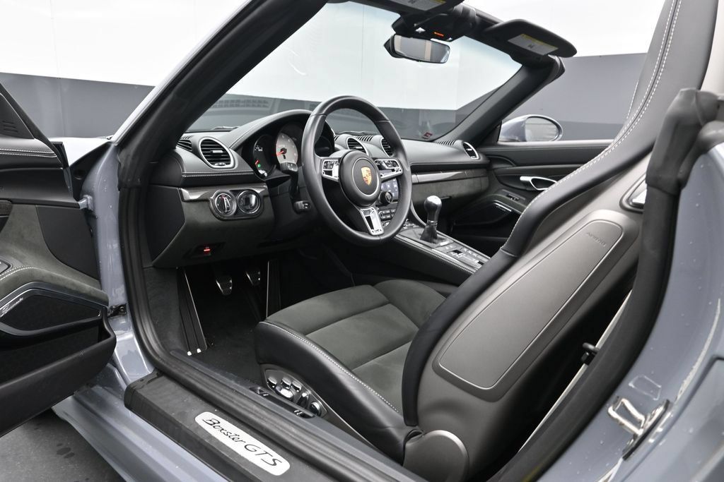 Certified 2023 Porsche 718 Boxster GTS RWD image 4