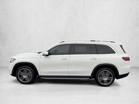 New 2026 Mercedes-Benz GLS 450 4MATIC image 9