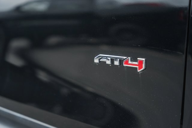 Used 2022 GMC Terrain AT4 w/ Infotainment Package II AWD/4WD image 32