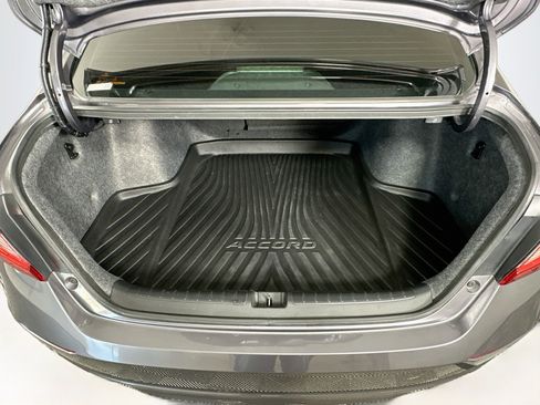 Used 2018 Honda Accord EX-L image 28