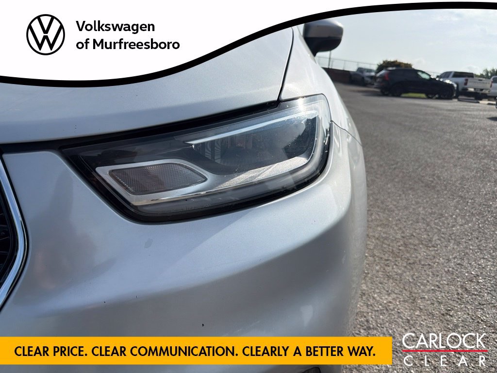 Used 2023 Chrysler Pacifica Touring-L FWD image 9