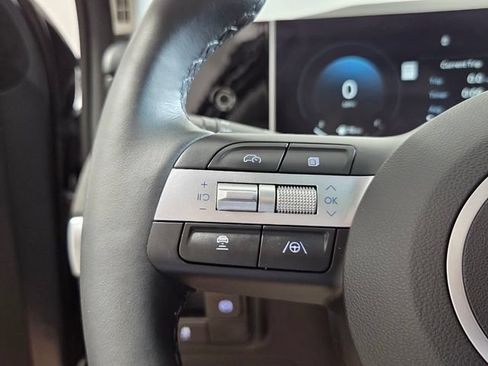Certified 2025 Hyundai Tucson Limited FWD image 27