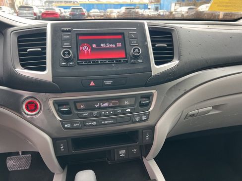 Used 2019 Honda Ridgeline RTL image 18