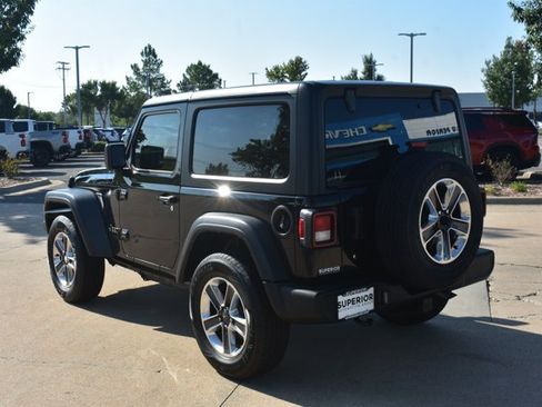 Used 2023 Jeep Wrangler Sport AWD/4WD image 7