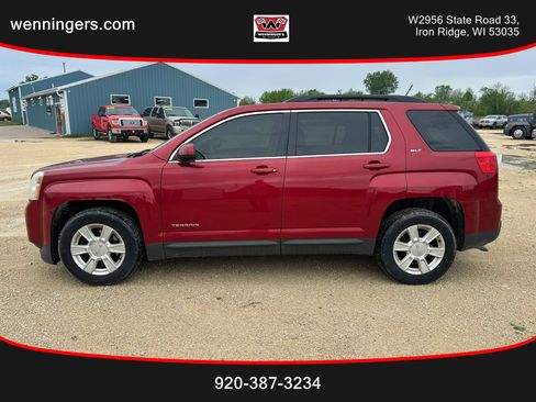 Used 2013 GMC Terrain SLT FWD image 1