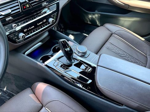 Used 2022 BMW 540i xDrive w/ Premium Package AWD/4WD image 17