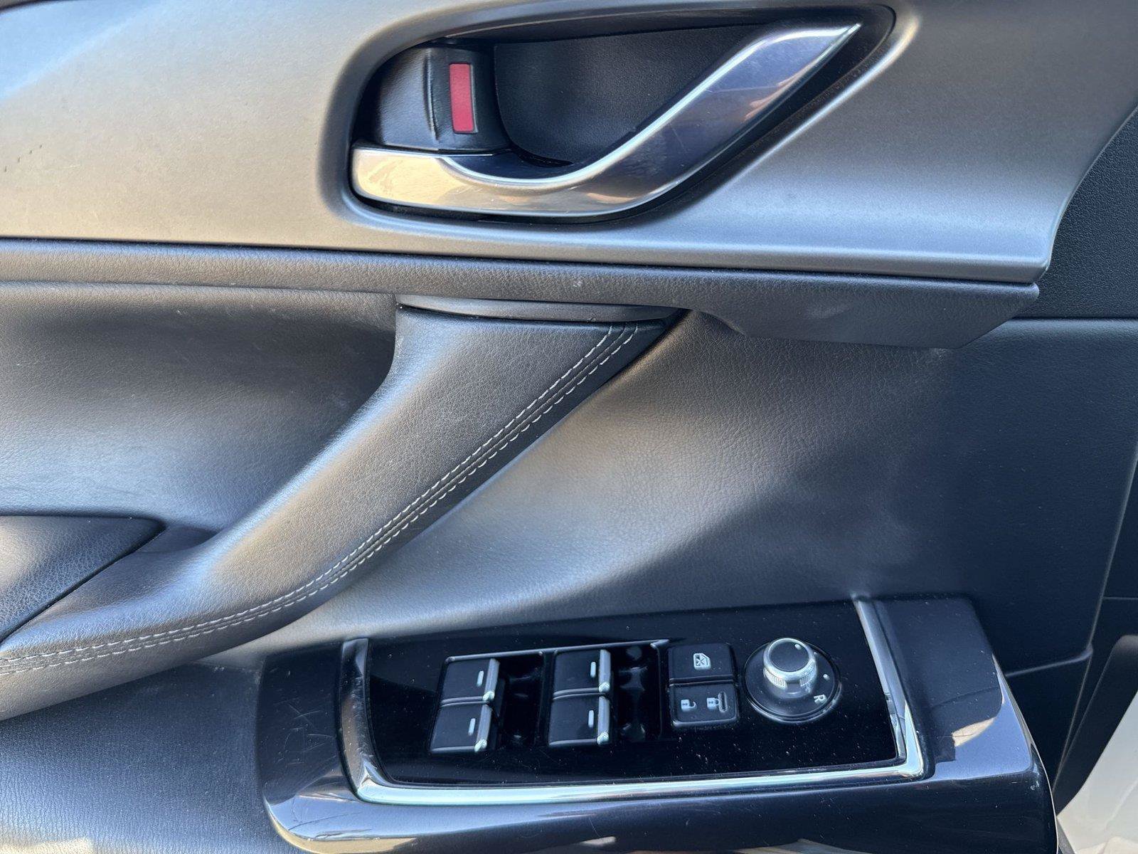 Used 2018 MAZDA CX-9 Touring FWD image 5