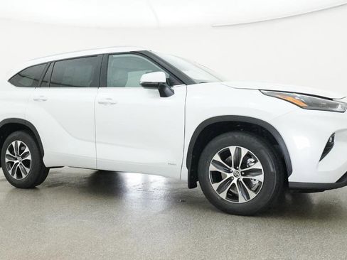 New 2026 Toyota Highlander XLE AWD/4WD image 22