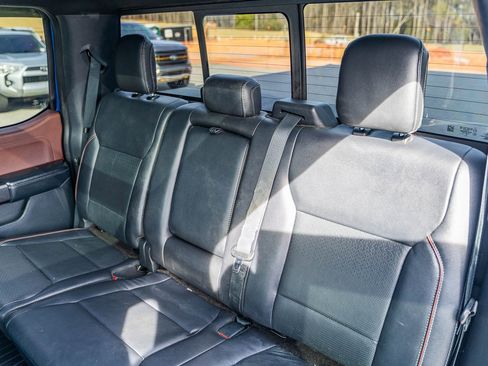 Used 2021 Ford F150 Lariat image 19