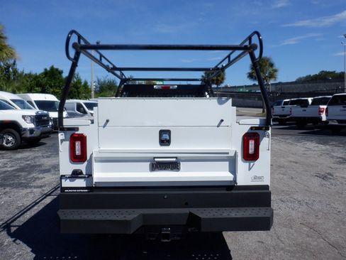 Used 2022 Ford F250 XL w/ Power Equipment Group RWD image 5