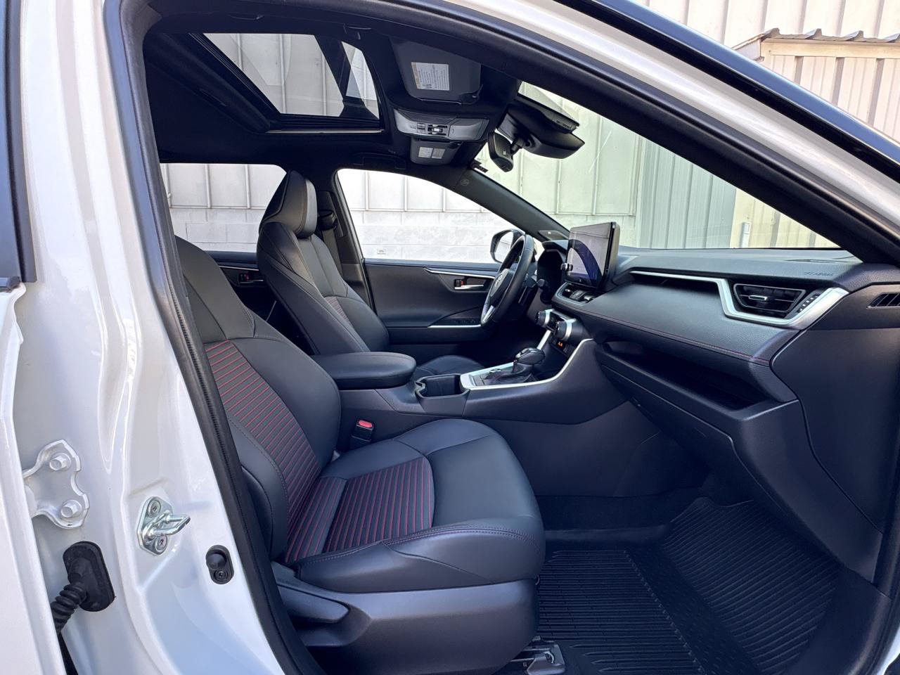 Used 2023 Toyota RAV4 XSE w/ Weather Package AWD/4WD image 24