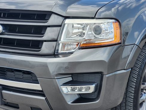 Used 2017 Ford Expedition EL Limited w/ Equipment Group 301A RWD image 8