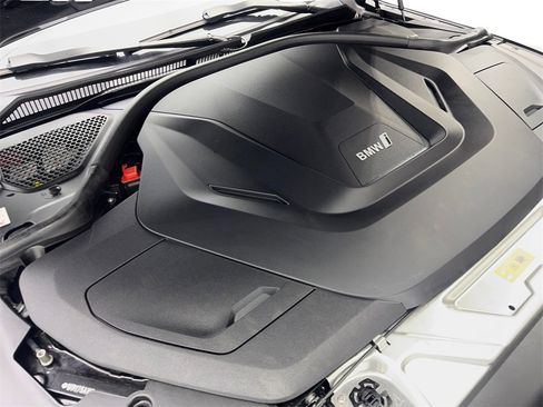 Used 2022 BMW i4 eDrive40 image 77