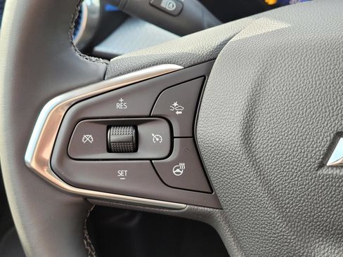 New 2026 Chevrolet Trax LT w/ LT Convenience Package FWD image 22