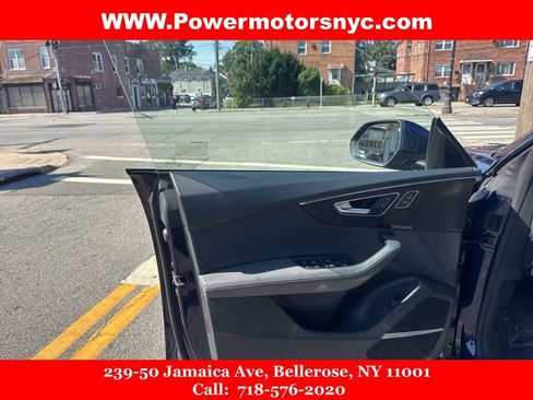 Used 2022 Audi Q8 Premium Plus w/ Premium Plus Package image 29