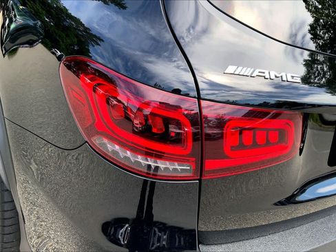 Used 2020 Mercedes-Benz GLC 43 AMG 4MATIC image 28