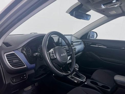 Used 2023 Kia Seltos S FWD image 11