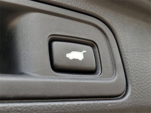 Used 2021 Honda Pilot Touring image 19