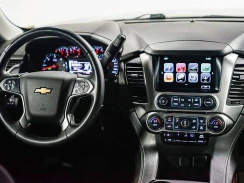 Used 2017 Chevrolet Suburban LS w/ All-Season Package image 11