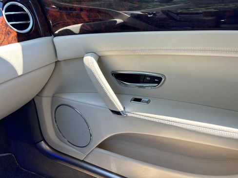 Used 2014 Bentley Flying Spur W12 image 27