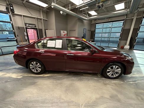 Used 2014 Honda Accord LX image 23